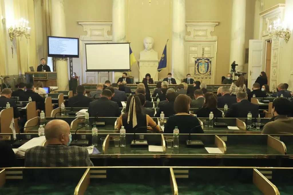 Польша приостановила пакет военной помощи Украине из-за решения Львова