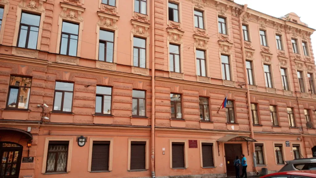 У экс-главы УСБ МВД по Петербургу изъяли имущество на 200 млн