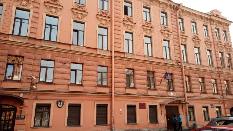 У экс-главы УСБ МВД по Петербургу изъяли имущество на 200 млн