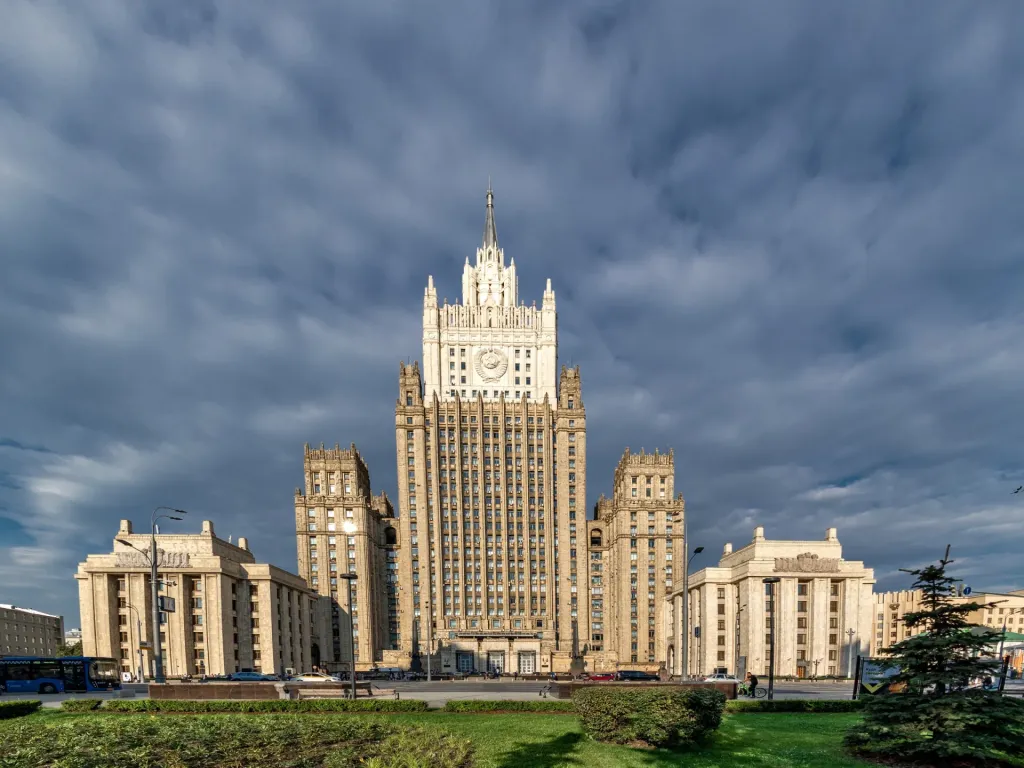 МИД России вызвал поверенного Латвии из-за требований к консульству