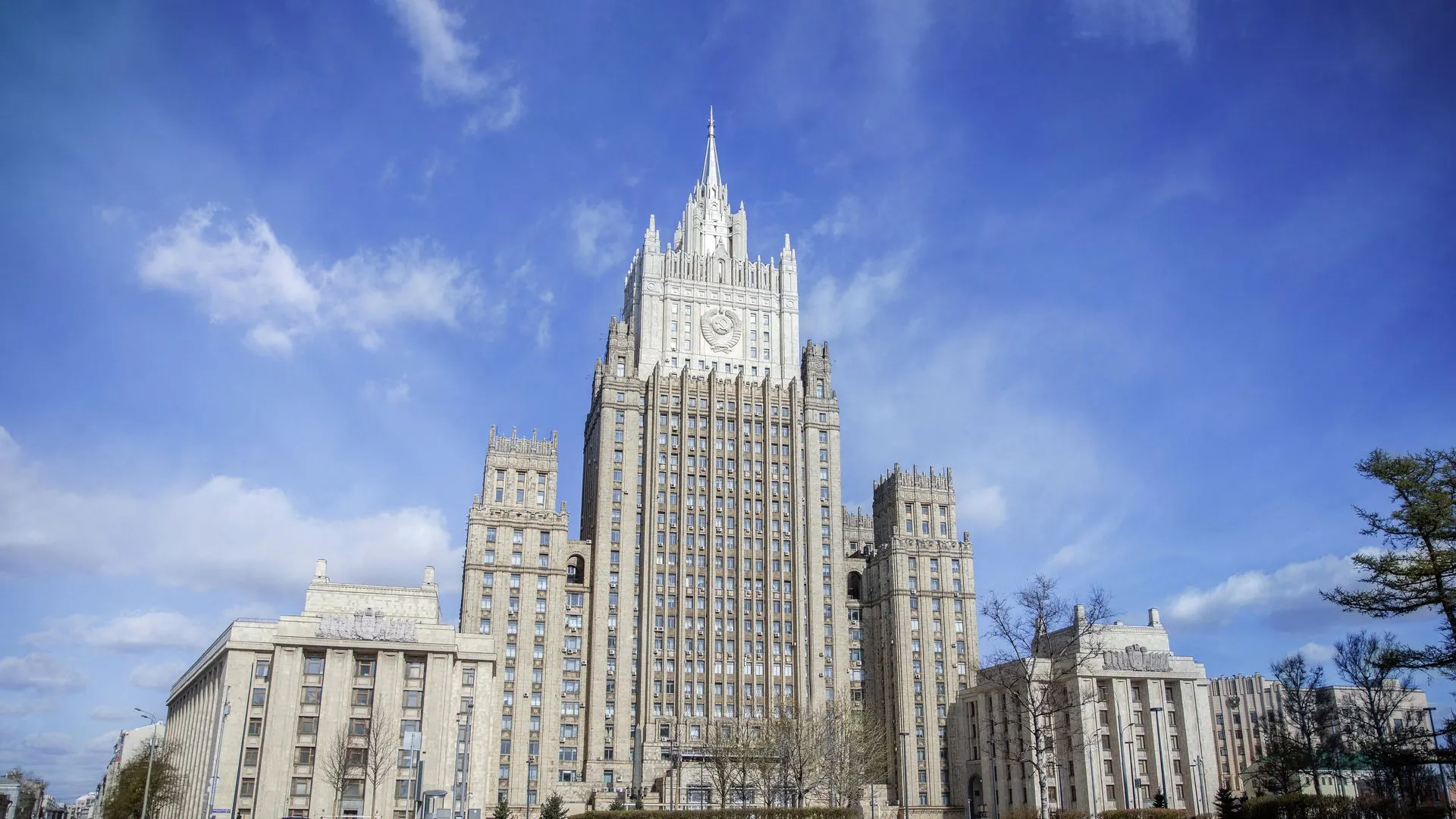 МИД: цифровой разрыв может стать почвой для нового колониализма