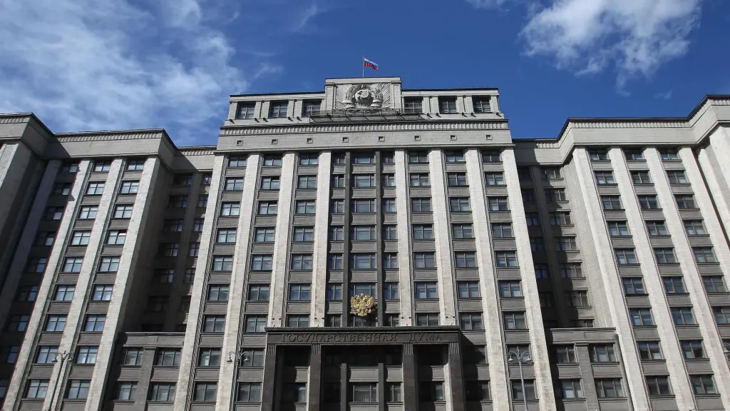 Для выплат семьям погибших на СВО введут единый срок шесть месяцев