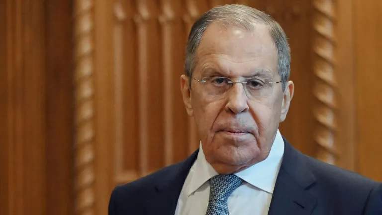 Лавров пообещал поддержку соотечественникам за рубежом