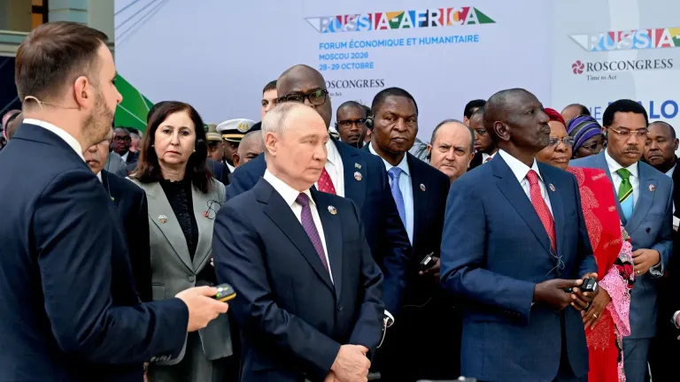 Путин: протесты в Тегеране инициировали в соцсетях