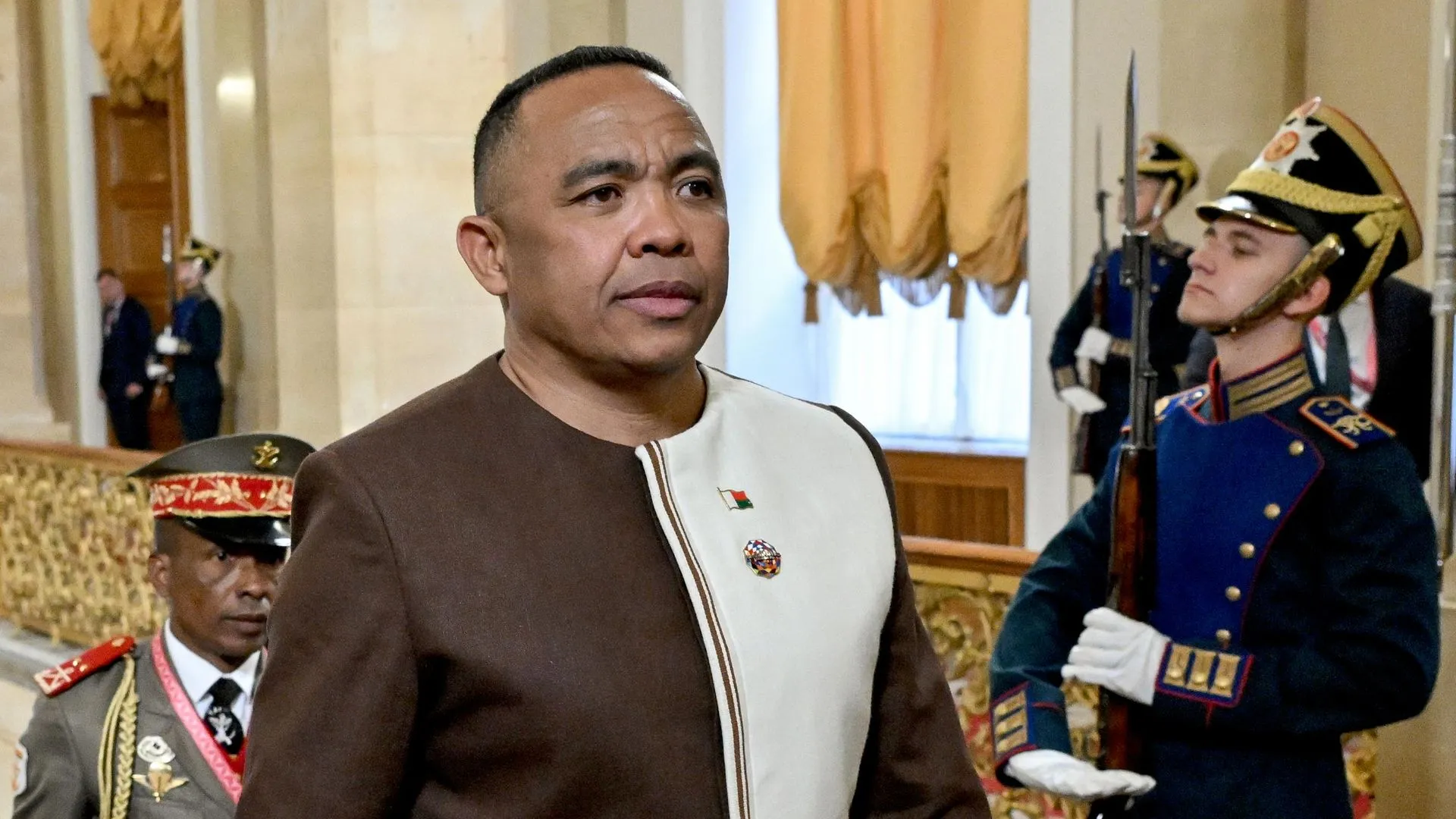 Путин поблагодарил лидера Мадагаскара за статус РПЦ