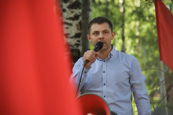 Лидера КПРФ в Коми Михайлова задержали по делу об оправдании терроризма