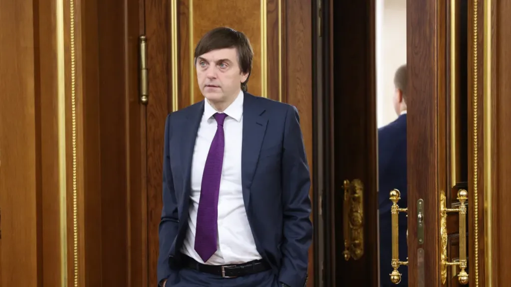 Минпросвещения: задания ЕГЭ полностью соответствуют школьной программе