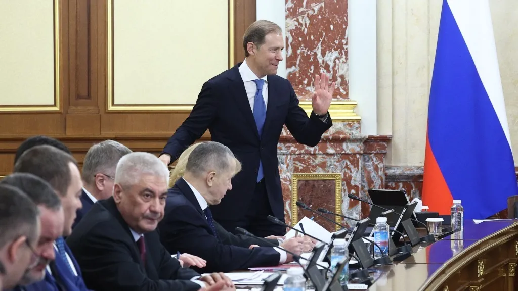Мантуров поручил оценить готовность транспортного комплекса к угрозам