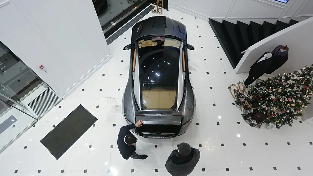 Продажи подержанных люксовых автомобилей в России упали на 5%
