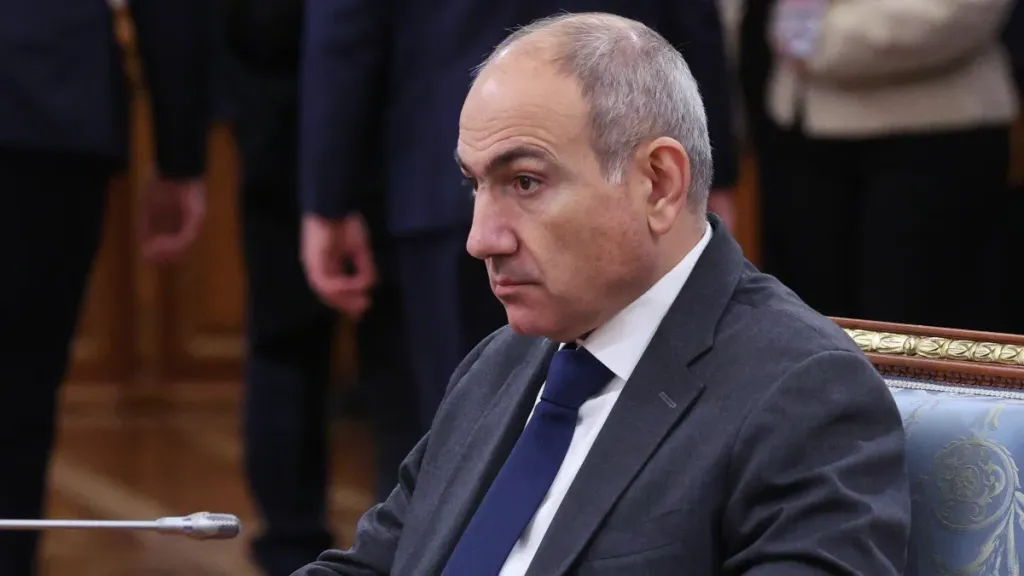Пашинян назвал вызовом отношения Армении с ЕАЭС