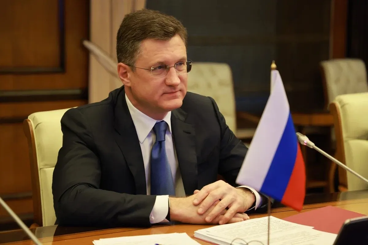Новак сообщил об атаке беспилотников на три НПЗ и химпредприятие
