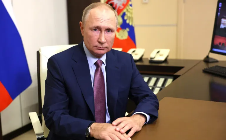 Путин поздравил Токаева с Днем Республики Казахстан