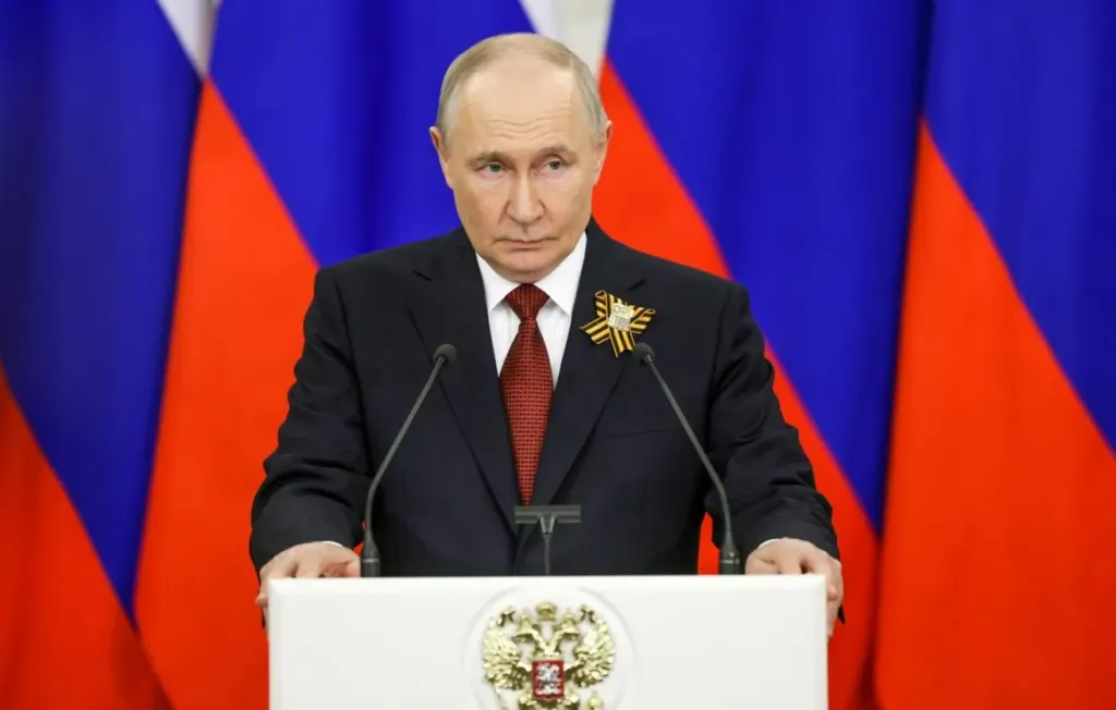 Путин связал беспорядки в Европе с избыточным госдолгом