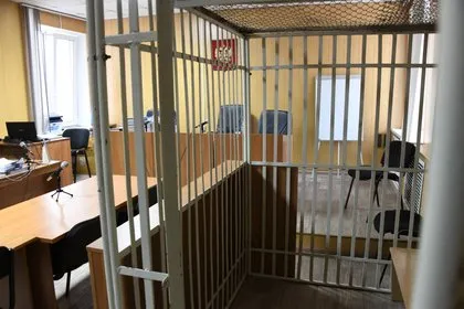 Экс-помощника депутата Гурулева осудили на девять лет за мошенничество
