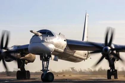 Ту-95МС пролетели над Беринговым и Чукотским морями в сопровождении Су-35С