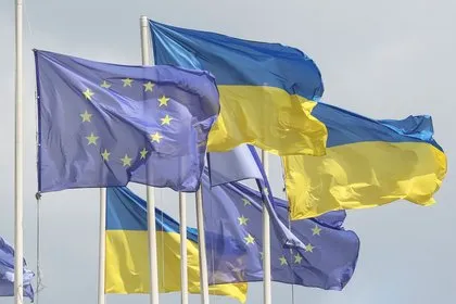 Бордюжа объяснил антироссийский настрой молодёжи на Украине