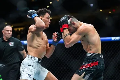 Главу UFC призвали провести турнир в Москве в 2027 году