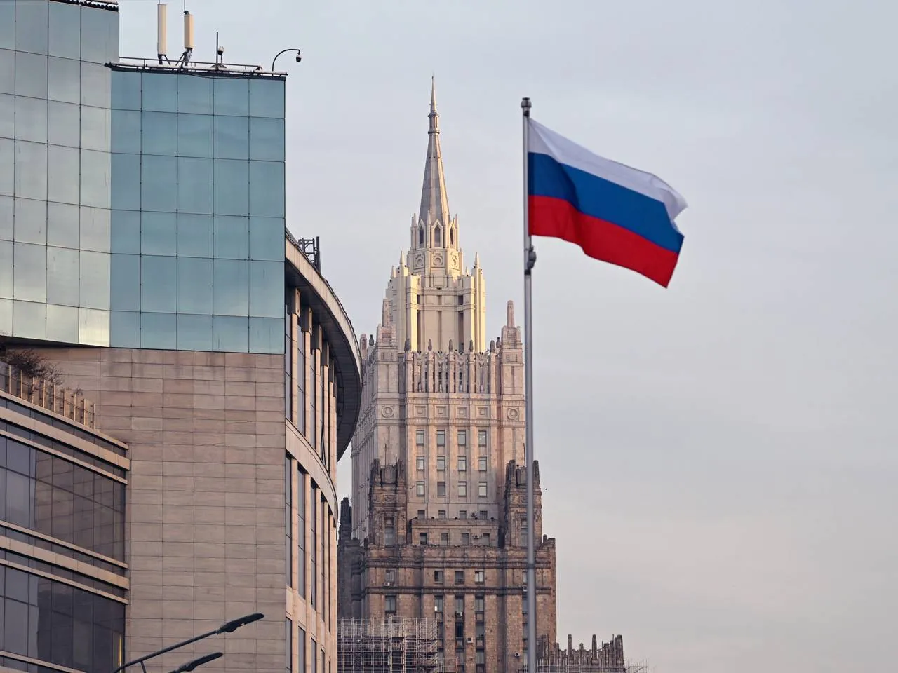 Посольство России увидело нарушение ДНЯО в планах Франции по ядерному оружию